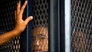 Myanmarlı 1086 sığınmacı, şu anda askeri cuntanın yönetimi devraldığı ülkelerine geri gönderildi.
