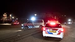 دوريات للشرطة الهولندية في أمستردام بعد مداهمة حفلة ممنوعة 