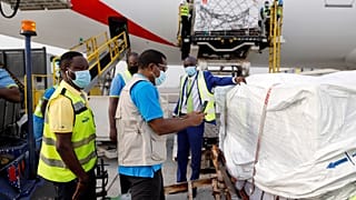 Ghana se convierte en el primer país del mundo en recibir vacunas del programa COVAX