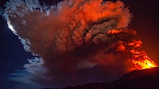 Cada erupción parece mas espectacular que la anterior