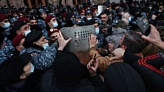 Armenien: Militär fordert Rücktritt von Ministerpräsident Paschinjan