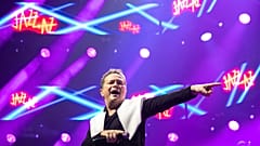 Geszti Péter a Jazz+Az együttes koncertjén a Papp László Budapest Sportarénában 2020. január 17-én.