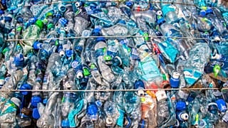 plastik şişeler