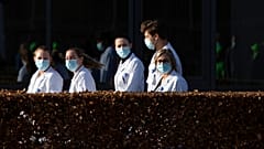 Sie blicken auf die Demo von medizinischem Personal in Belgien 