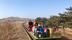 Mit der Draisine zum Grenzübergang: Diplomaten-Schicksal in Nordkorea