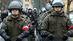 Österreichisches Bundesheer während der Migrationskrise 2016 an der slowenisch-österreichischen Grenze bei Spielfeld (Bezirk Leibnitz, Steiermark) 
