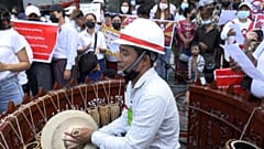Myanmar protest with folk song