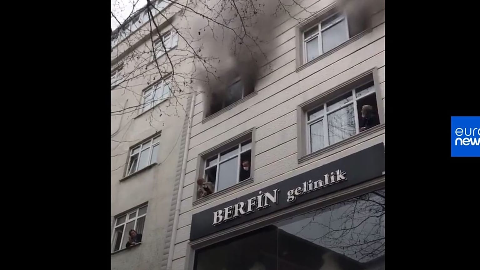 Brennendes Haus in Istanbul