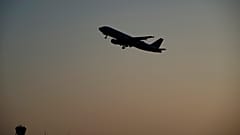 Un Airbus de Air France despega del aeropuerto de Tegel, Berlín,  8/11/ 2020.