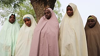 Algunas de las niñas secuestradas en su escuela de Jangebe, Nigeria