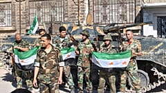 گروهی از سربازان ارتش آزاد سوریه در حمص در ماه مه ۲۰۱۲