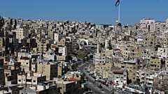 منظر جزئي للعاصمة الأردنية عمان - شارع  شبه مهجور أثناء الإغلاق بسبب تفشي فيروس كورونا