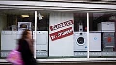 Geschäft, das die Reparatur von elektronischen Geräten und Haushaltsgeräten anbietet, Berlin, 26.02.2021
