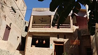 عمان - فنادق الطين