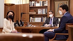  Ο πρωθυπουργός Κυριάκος Μητσοτάκης συμμετείχε σε τηλεδιάσκεψη με αντικείμενο τη δωρεά 18 φορητών κλινών Μονάδας Εντατικής Θεραπείας από την Επιτροπή «Ελλάδα 2021»