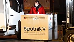Coronavirus-Impfstoff Sputnik V kommt am Flughafen Kosice in der Slowakei an, 01.03.2021