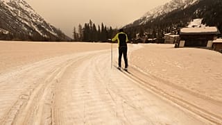 Poussière de sable du Sahara observée à La Fouly dans le Val Ferret, en Suisse, le 6 février 2021
