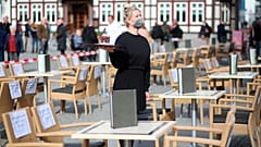 Protest einer Kellnerin in Wernigerode 