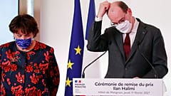 Jean Castex et Roselyne Bachelot à l'hôtel de Matignon, le 11 février 2021, Paris, France.
