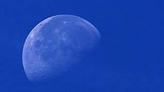 نخستین سفر گردشگری بشر به ماه