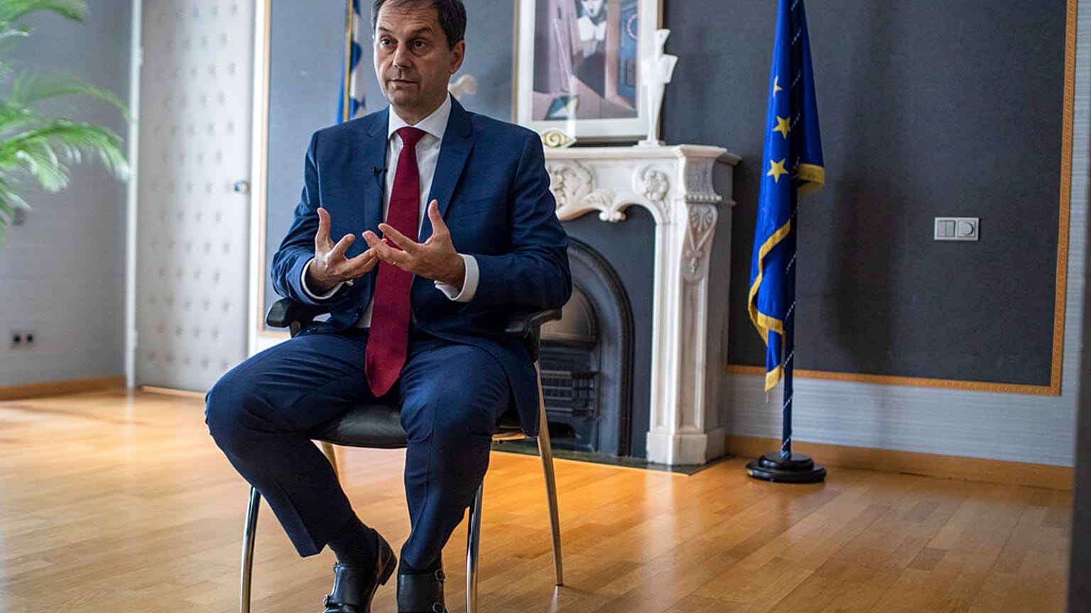Φωτό αρχείου - Ο υπουργός Τουρισμούς Χάρης Θεοχάρης