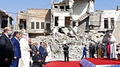 Papst im Irak: Beten unter Trümmern