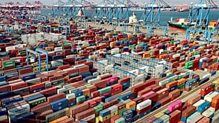 Çin, Ocak ve Şubat aylarında 103 milyar dolar ticaret fazlası verdi.