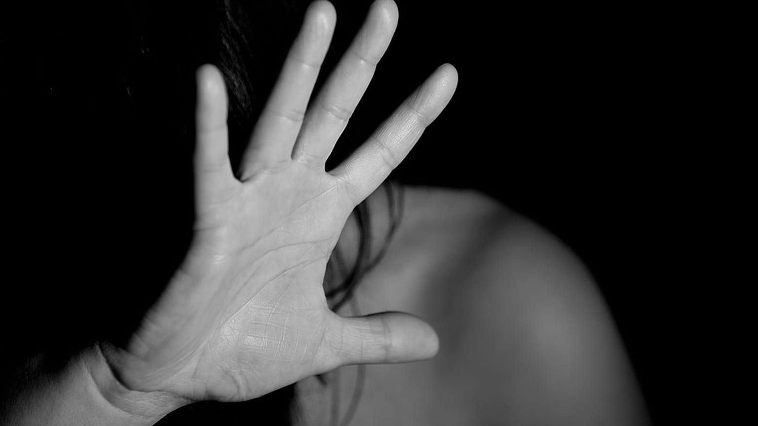 Το μήνυμα της ΕΛΑΣ για τα θύματα σεξουαλικής κακοποίησης- παρενόχλησης