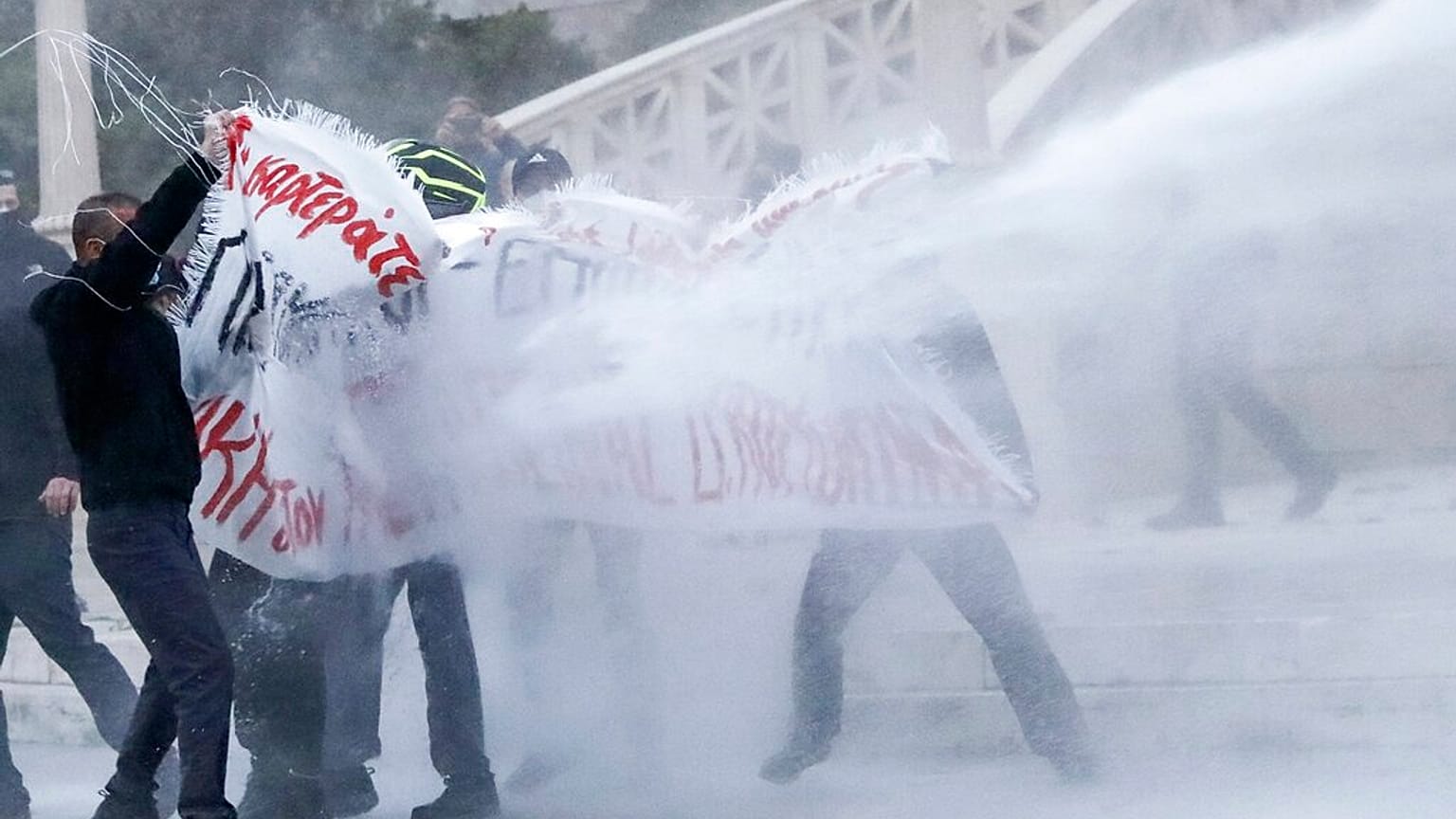 Πορεία υπέρ του Δημήτρη Κουφοντίνα