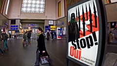 Un cartel del Partido Popular Suizo (SVP/UDC) contra el Islam. (Archivo).