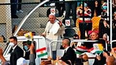 Papst Franziskus im Stadion von Erbil