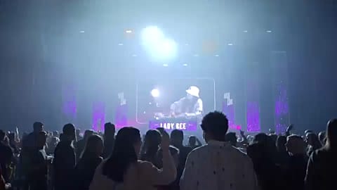 Un concert test à Amsterdam, le 06 mars.