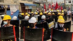 Manifestação pró-democracia em Mandalay, Myanmar