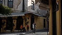 Τον Απρίλιο ανοίγει η εστίαση- στο καλύτερο σενάριο