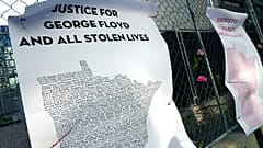 Proteste bei Prozessauftakt um Tod von George Floyd