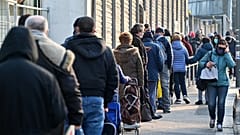 Die neuen Covid-Armen in Italien: "Das ist kein Leben"