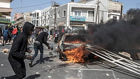 Le président Macky Sall contesté : manifestations violentes au Sénégal 