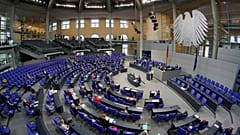 Γερμανία: Μάσκες, δωροδοκία και πολιτική κρίση 