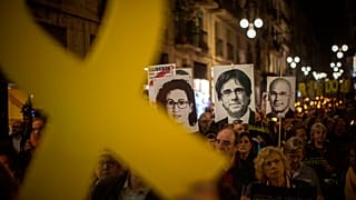 Puigdemont: indipendentisti in piazza contro la decisione dell'europarlamento