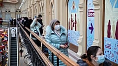 Прививку в ГУМе могут сделать себе все желающие