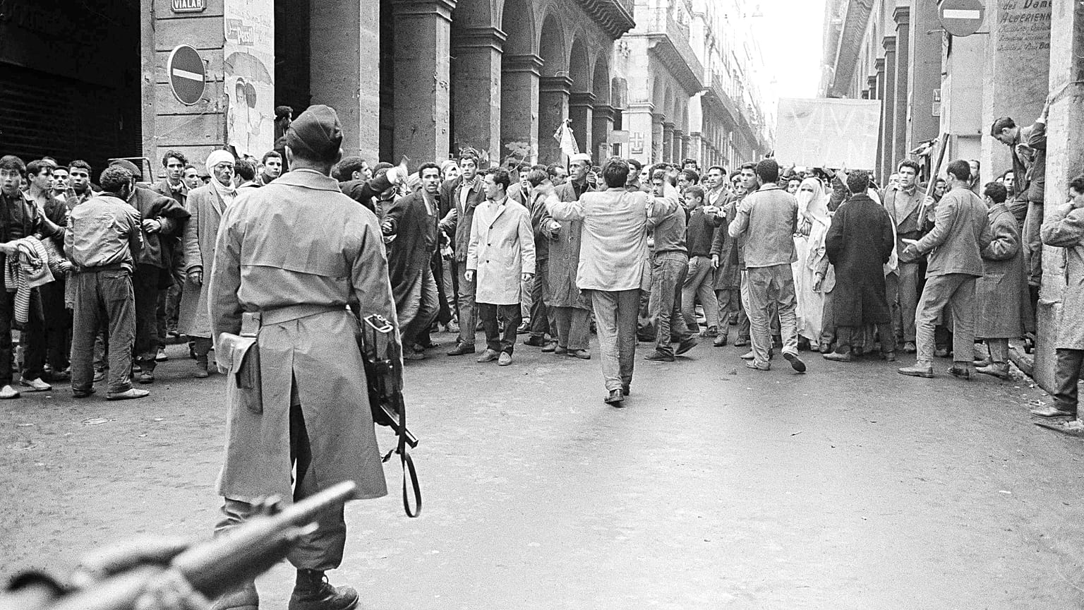 Déclassification facilitée des archives concernant la guerre d'Algérie : une réelle avancée ?