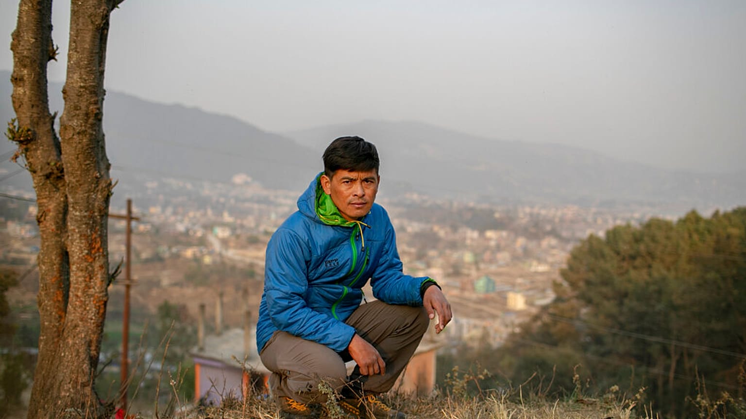 Nepal: Verzweifelt warten Sherpas auf Bergsteiger