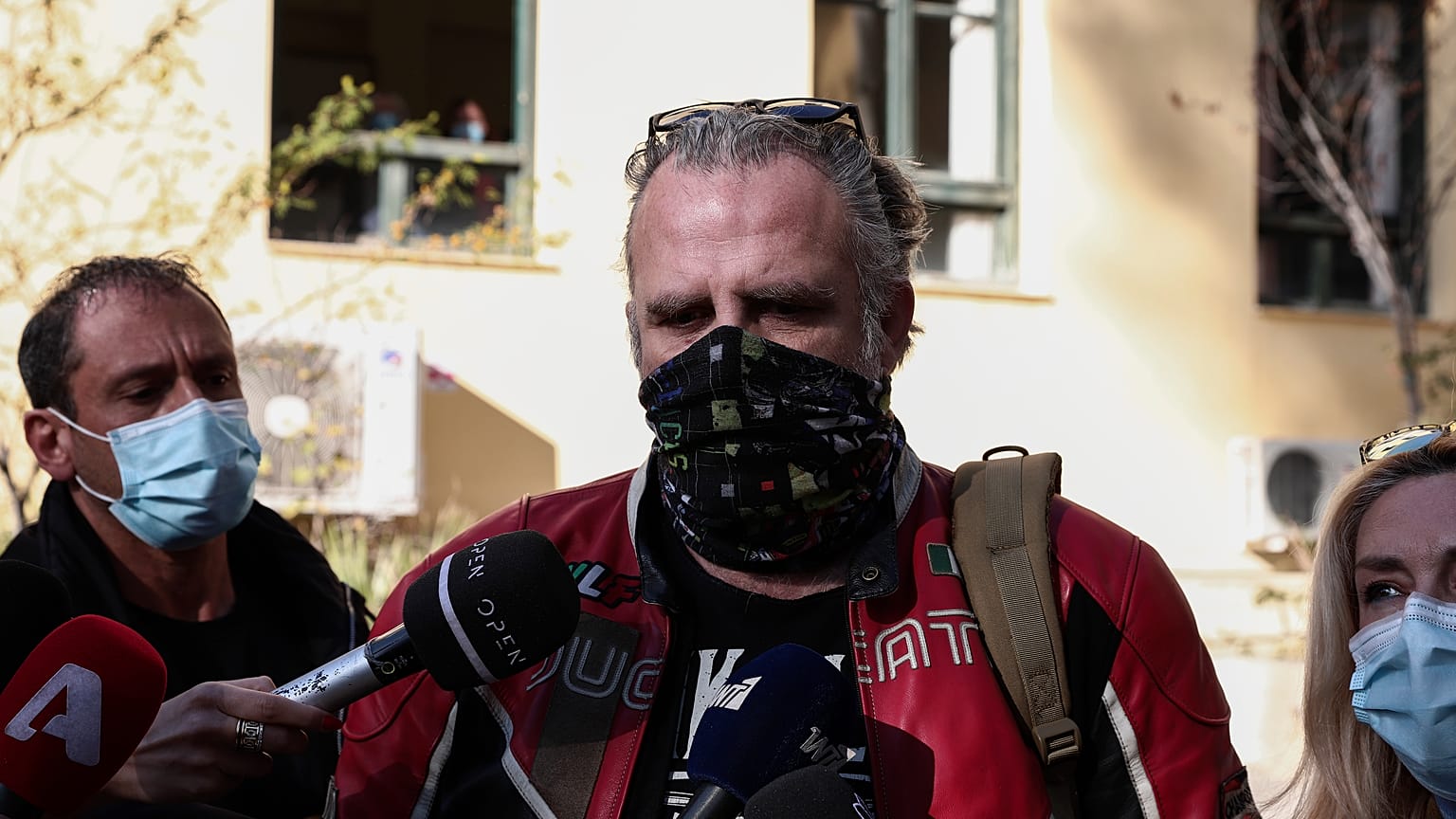 Ο Πασχάλης Τσαρούχας