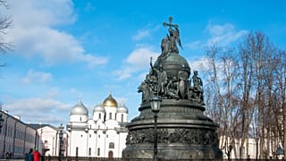 Памятник Тысячелетие России в Новгороде