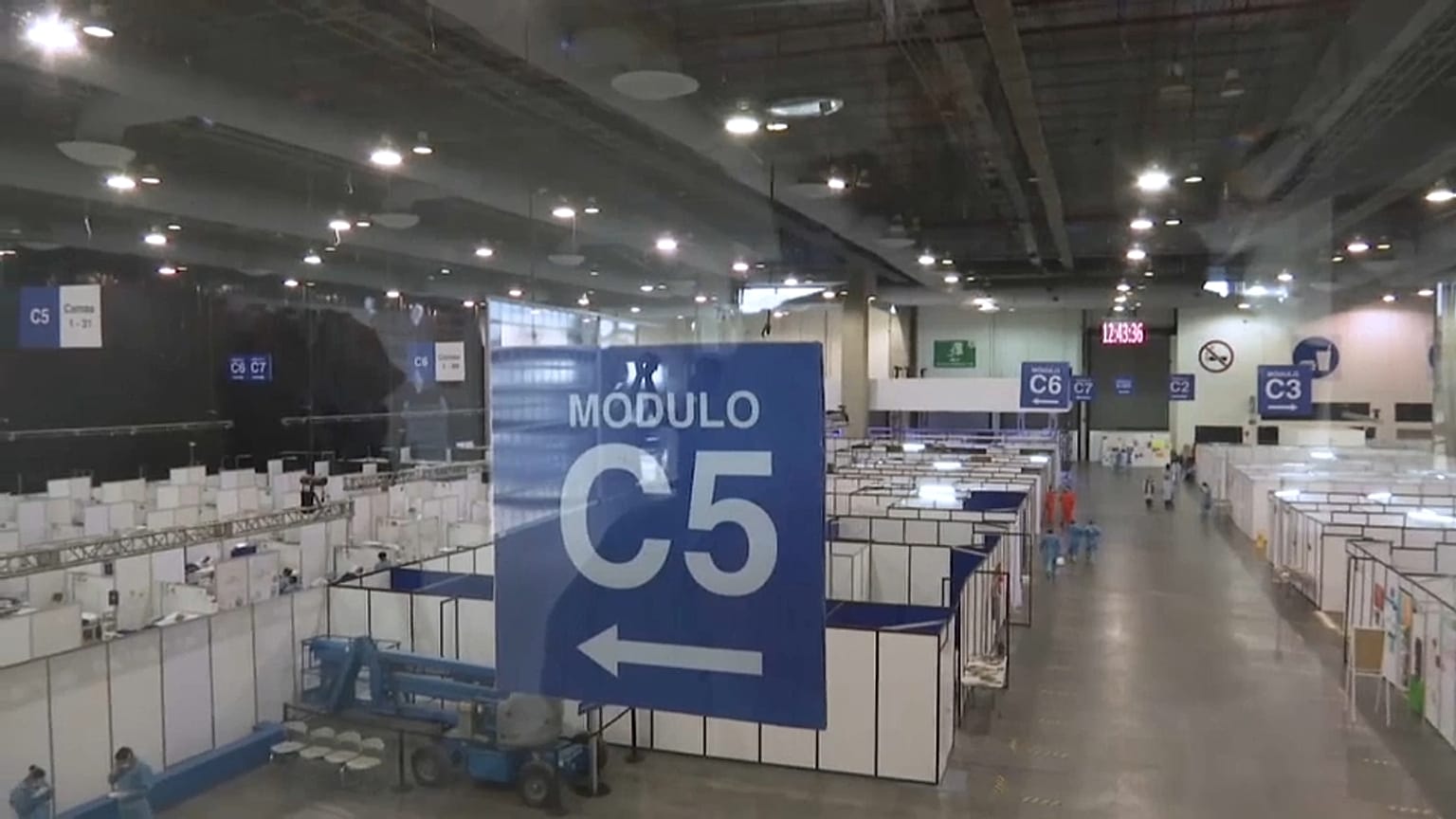 Hospital temporal en el centro CitiBanamex de Ciudad de México