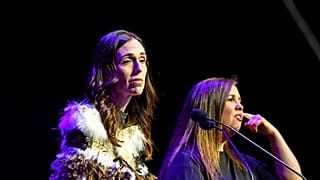 Yeni Zelanda Başbakanı Jacinde Ardern, Christchurch cami saldırılarının yıl dönümünde düzenlenen törene katılarak konuşma yaptı