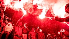 Les "Men in Black" manifestent contre les restrictions sanitaires, à Copenhague, le samedi 27 février 2021.
