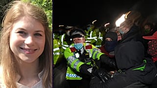 Morte de Sarah Everard (esq.) motivou tributo interrompido pela polícia