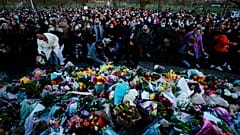 Die Mahnwche in dem Park in Süd-London versuchte die Polizei später aufzulösen. Dabei ging es nicht gewaltfrei zu