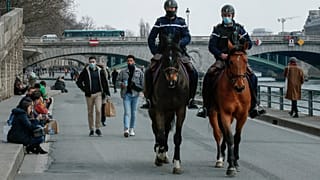 Замкнутый круг коронавируса: эвакуация пациентов, новый карантин и проблемы с вакциной